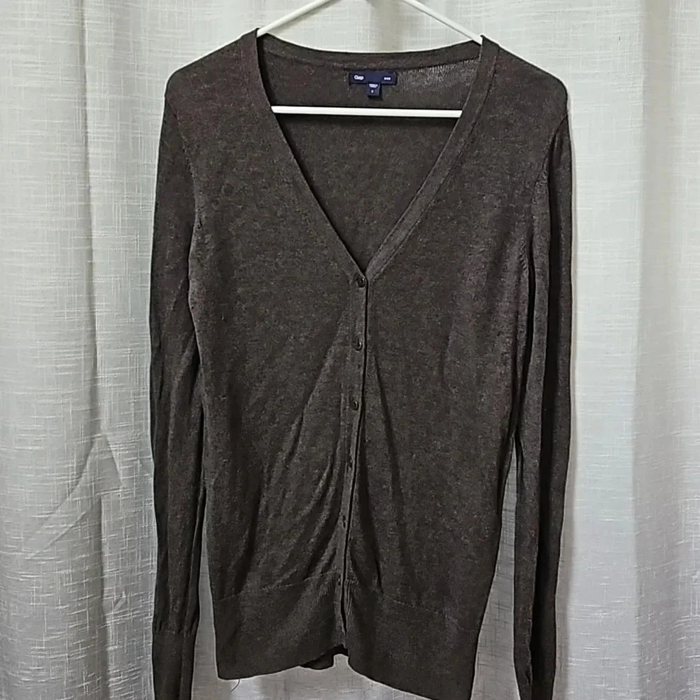 GAP SWEATER